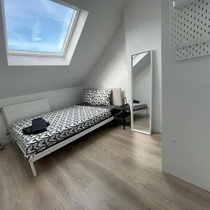 https://schaerbeek-room.brusselshotelsbook.com